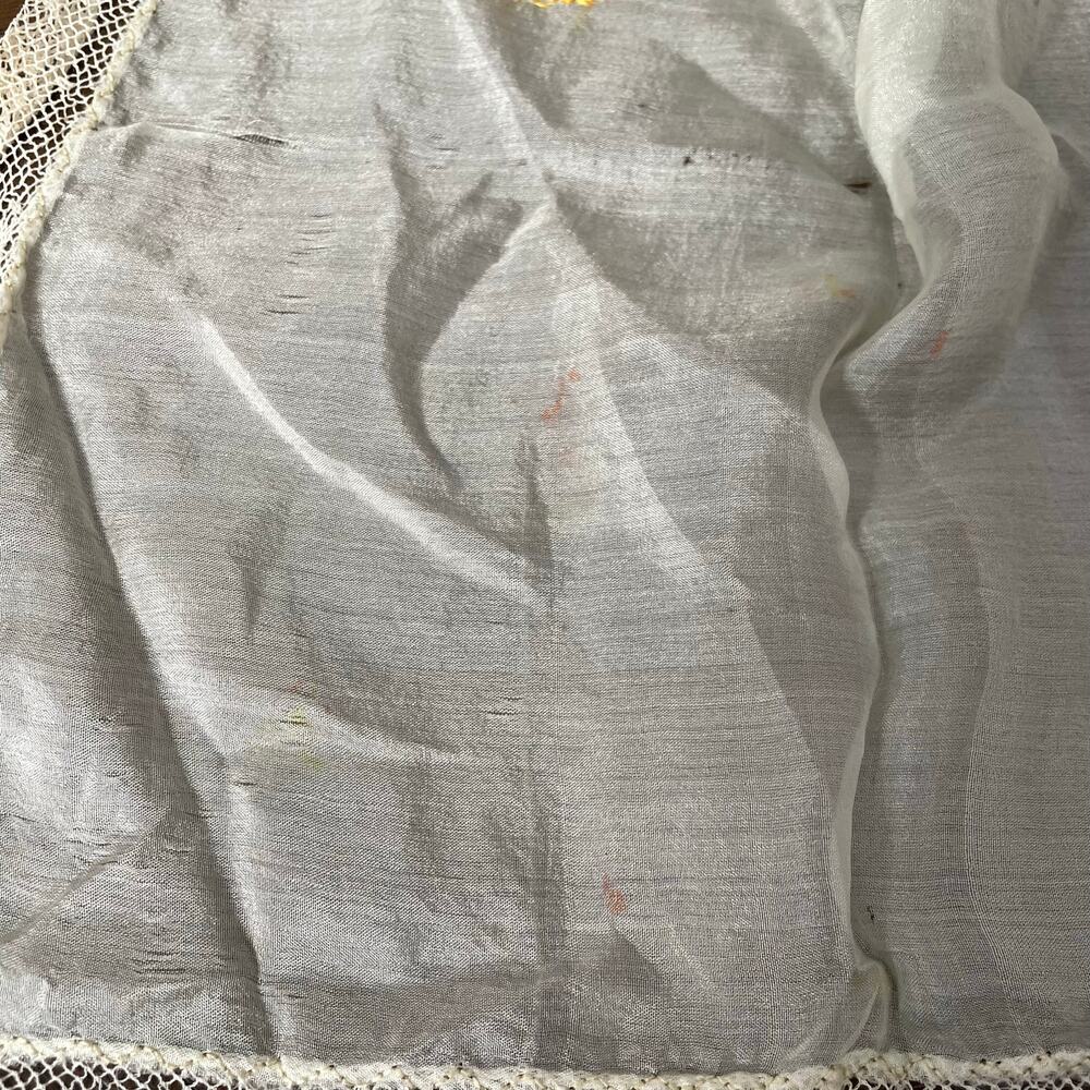 Vintage WWI Souvenir of France Handkerchief Embroider Silk? Lace Edge FLAWED - Picture 9 of 12